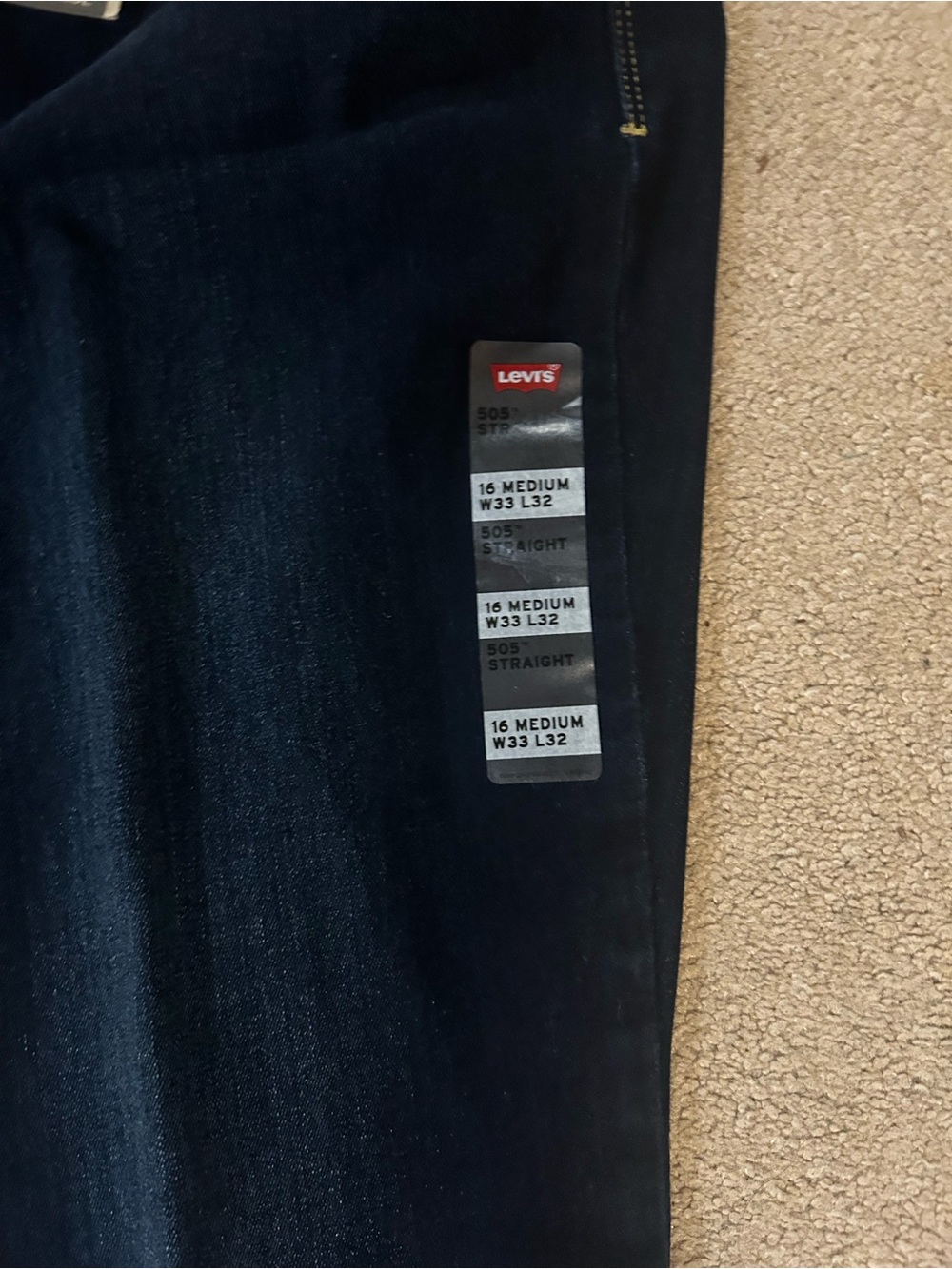 Levi's Dark Blue classic 505 straight Women’s Jeans. Size 16M W33 L 32 - Picture 4 of 7